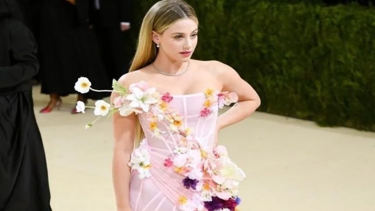 What Does Bio, Age, Net Worth, Height Weight and Much More Mean